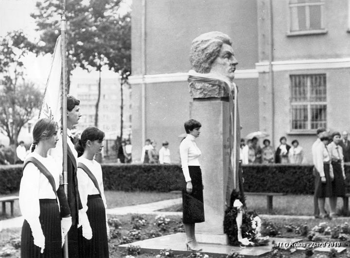 07 1980-09-01 Odsloniecie pomnika AM.jpg